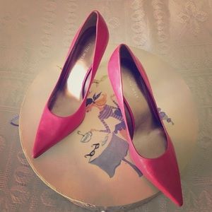 Hot pink sassys heels!